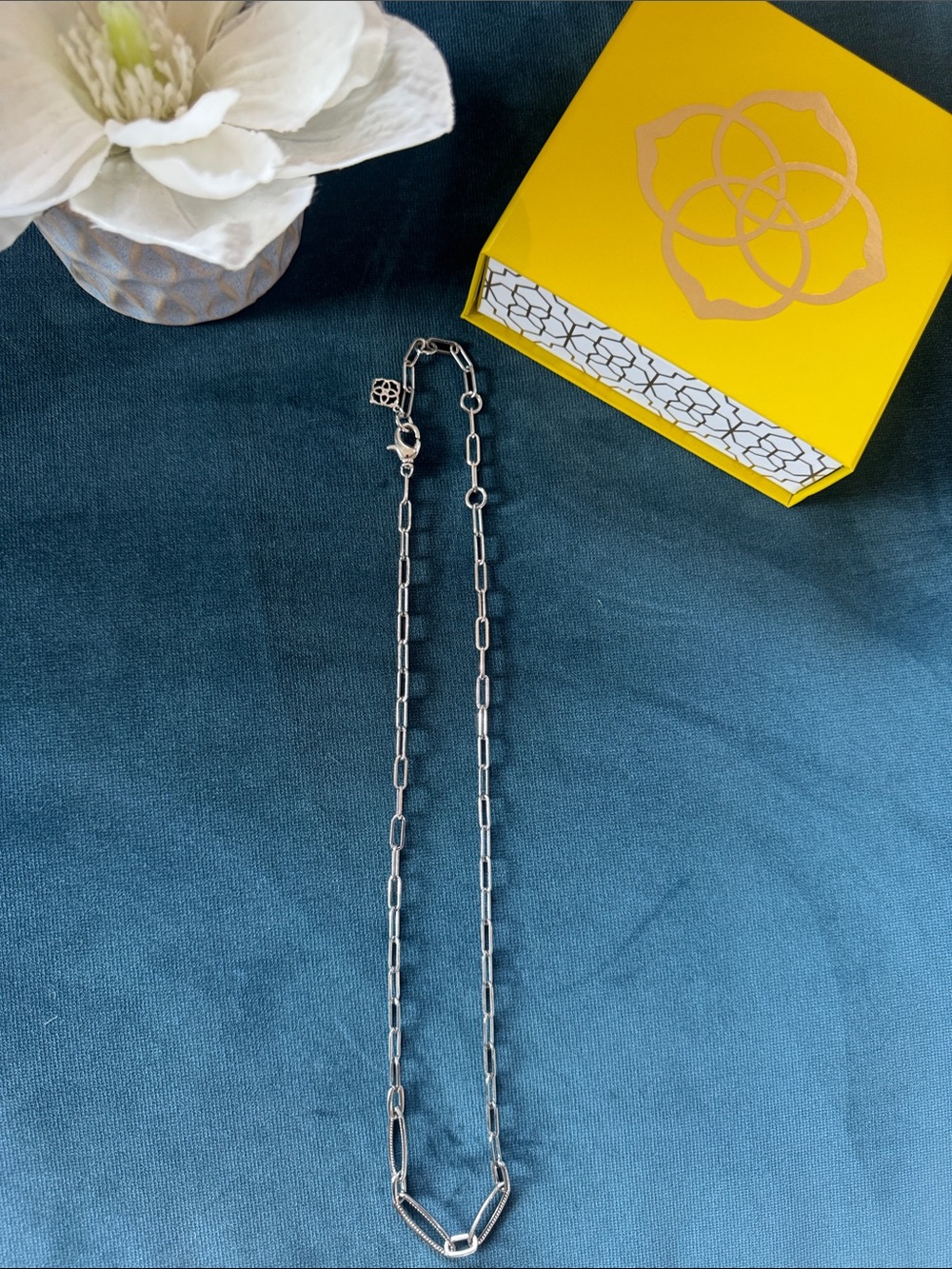 Kendra Scott Silver Toned Paperclip Link Necklace
